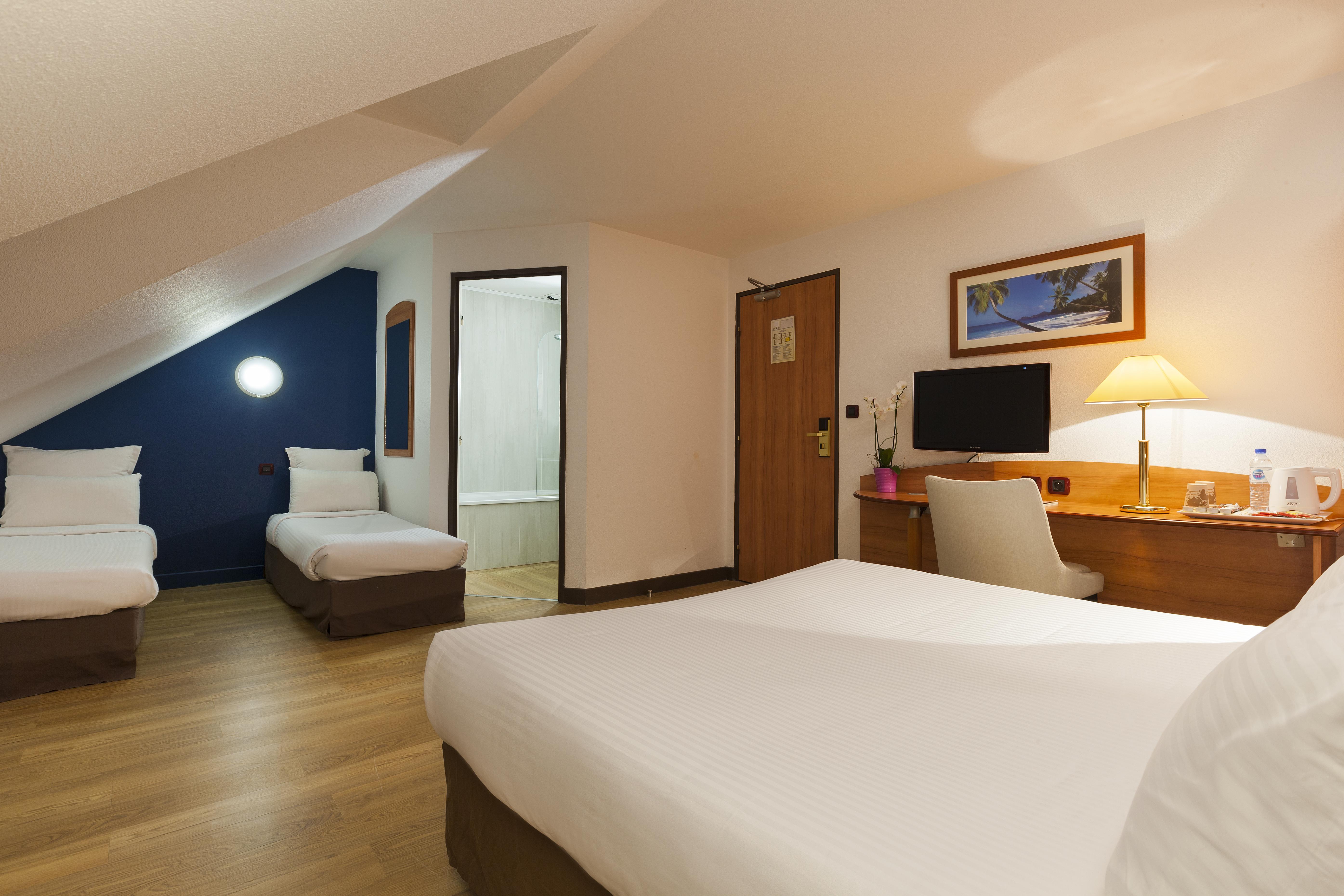 Comfort Hotel Évreux Eksteriør billede
