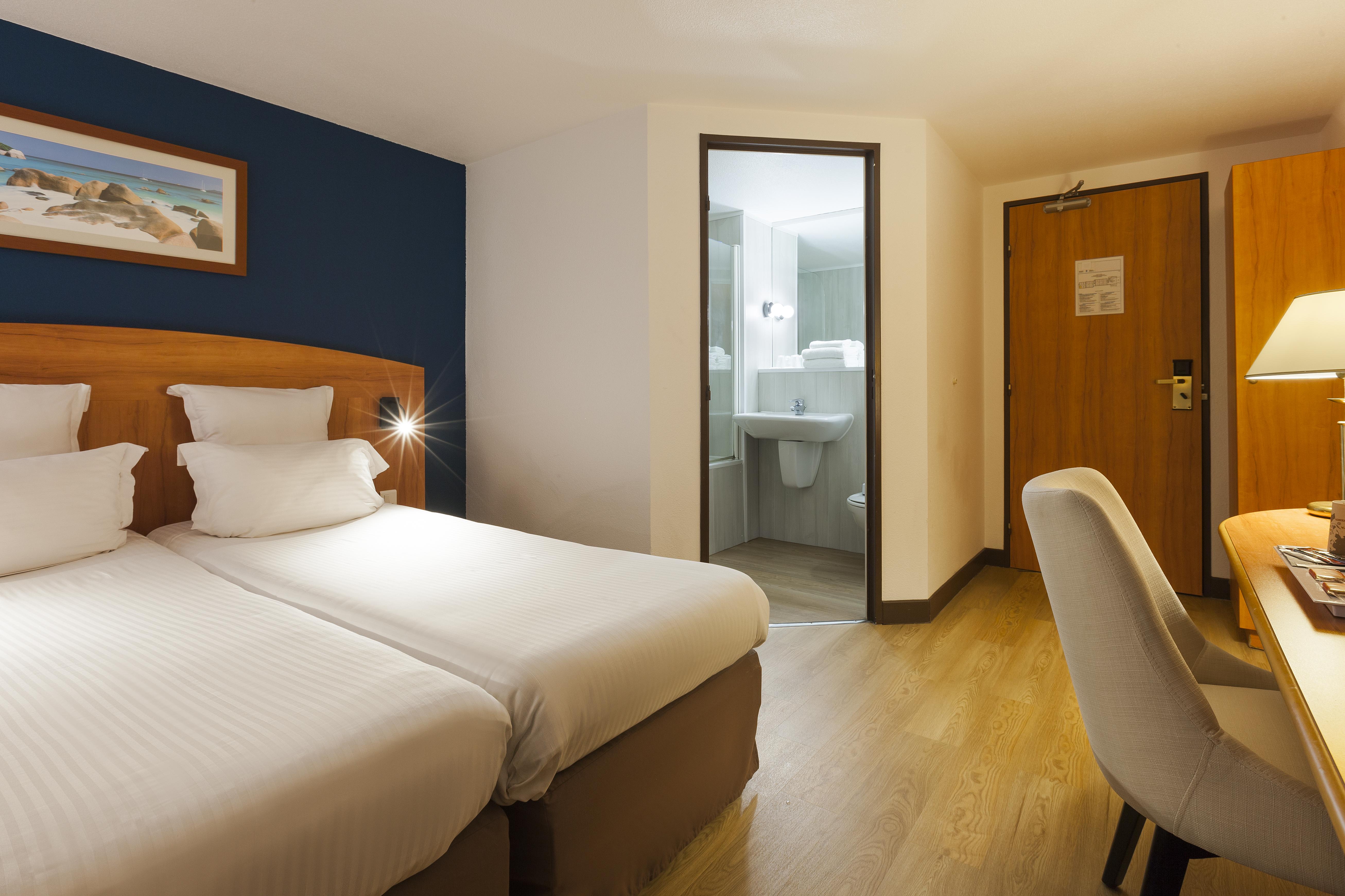 Comfort Hotel Évreux Eksteriør billede