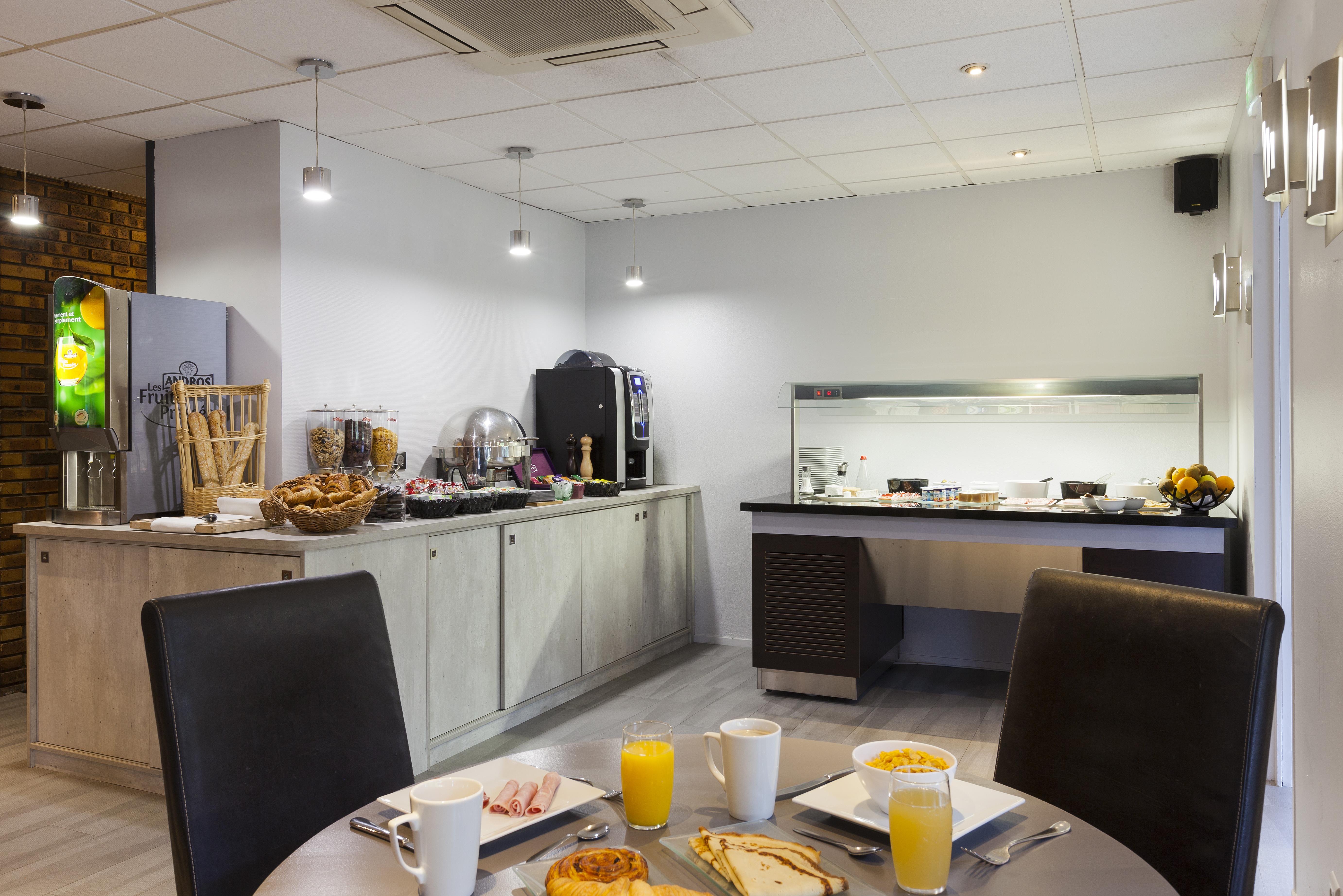 Comfort Hotel Évreux Eksteriør billede