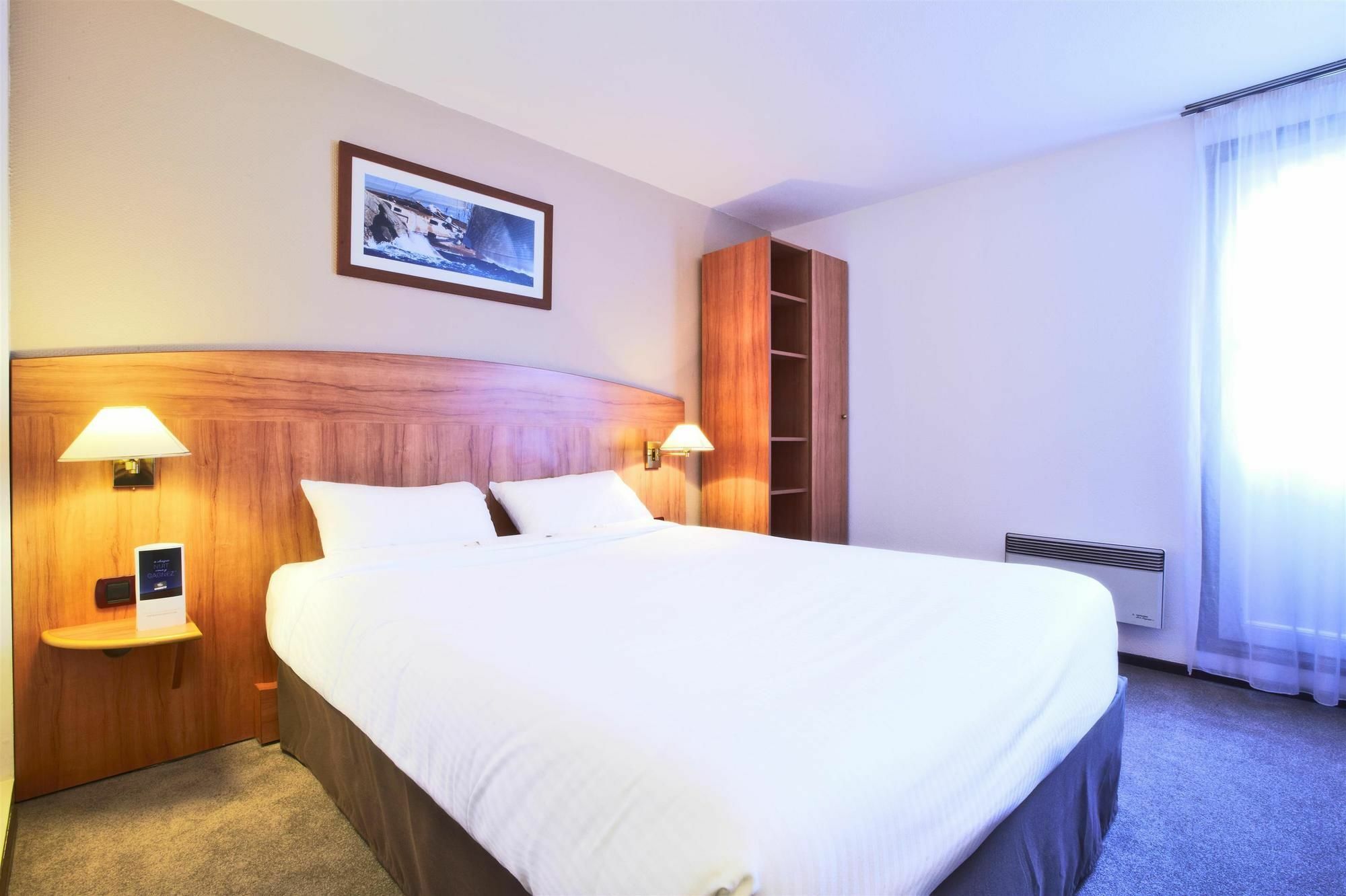 Comfort Hotel Évreux Eksteriør billede