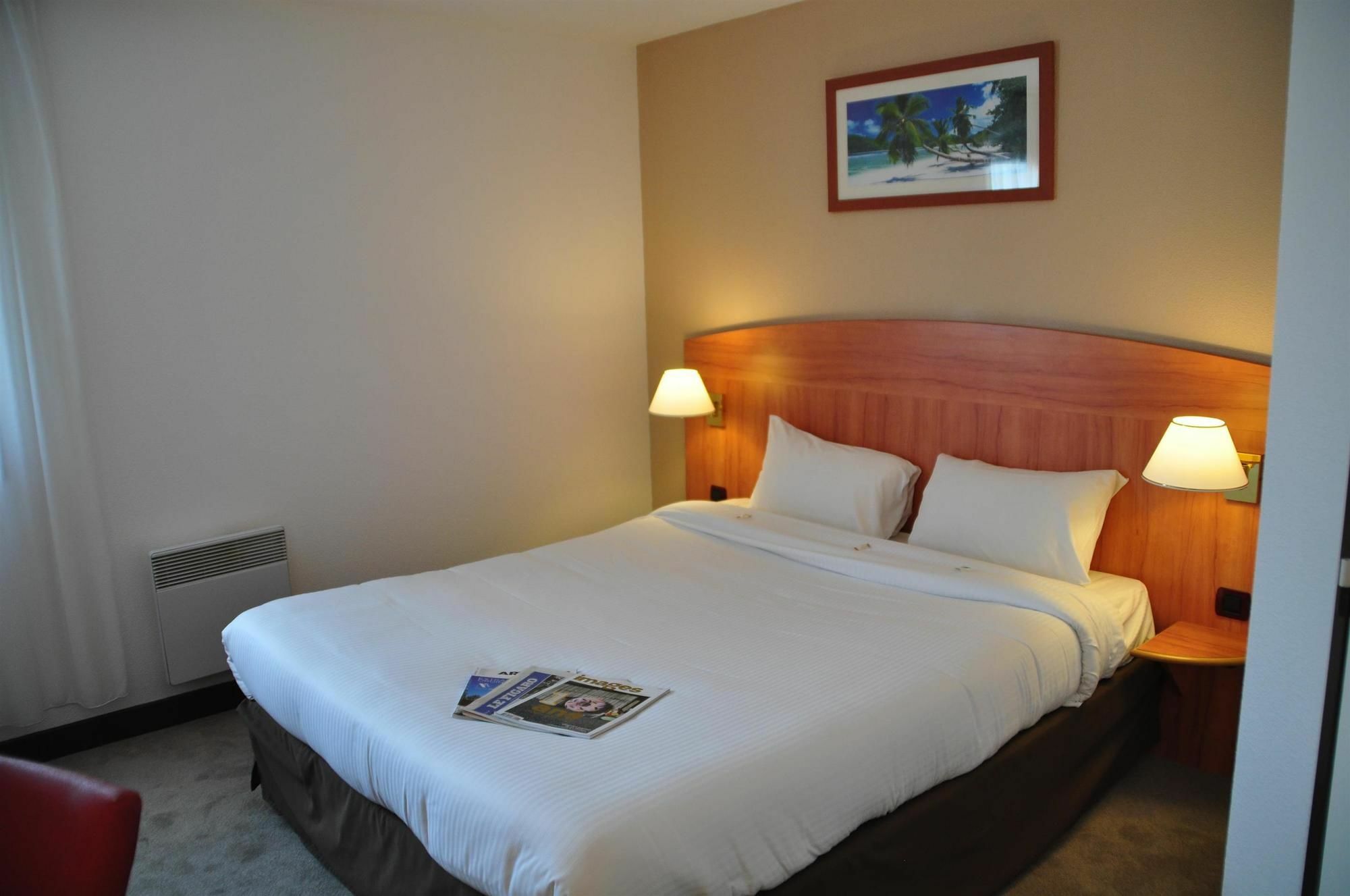 Comfort Hotel Évreux Eksteriør billede